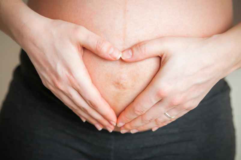 Comment savoir si on est enceinte en touchant son ventre sans test ...